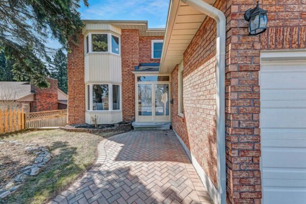 154-Centennial-Road-Toronto-Web-Salisbury-9