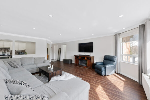 155-Main-Street-North-#221-Newmarket-Web-Salisbury-11