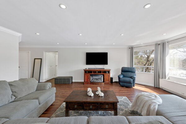 155-Main-Street-North-#221-Newmarket-Web-Salisbury-13