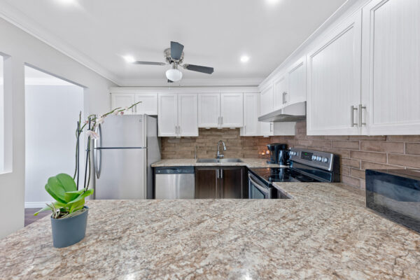 155-Main-Street-North-#221-Newmarket-Web-Salisbury-20