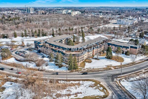 155-Main-Street-North-#221-Newmarket-Web-Salisbury-3