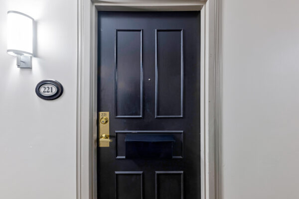 155-Main-Street-North-#221-Newmarket-Web-Salisbury-6