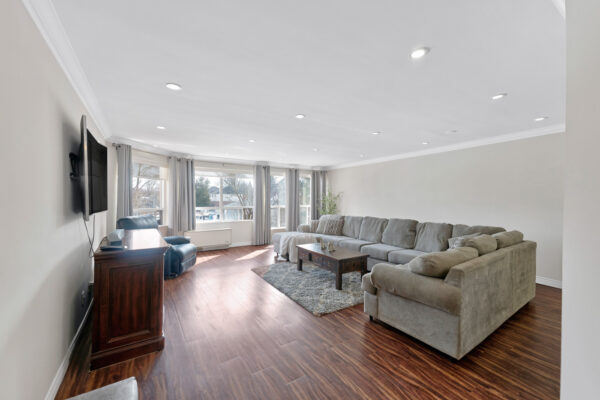 155-Main-Street-North-#221-Newmarket-Web-Salisbury-9