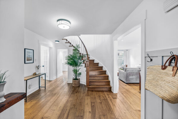 1575-Heathside-Crescent-Pickering-Web-Salisbury-11