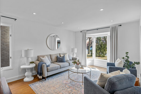 1575-Heathside-Crescent-Pickering-Web-Salisbury-13