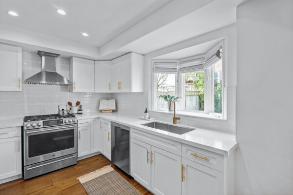 1575-Heathside-Crescent-Pickering-Web-Salisbury-26