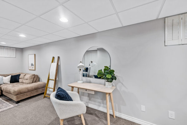 1575-Heathside-Crescent-Pickering-Web-Salisbury-54
