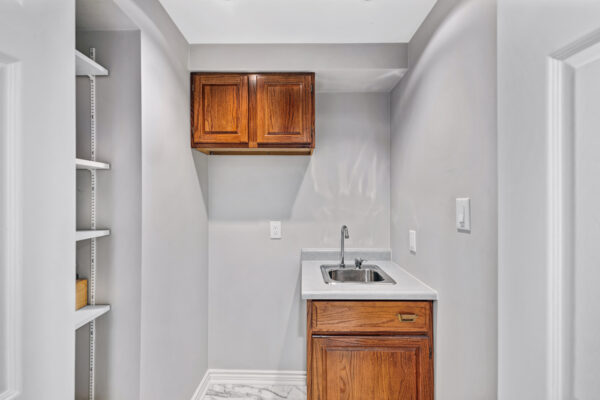 1575-Heathside-Crescent-Pickering-Web-Salisbury-59