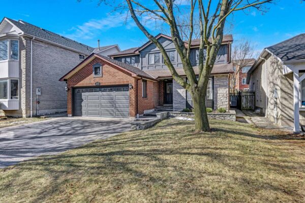 1575-Heathside-Crescent-Pickering-Web-Salisbury-6