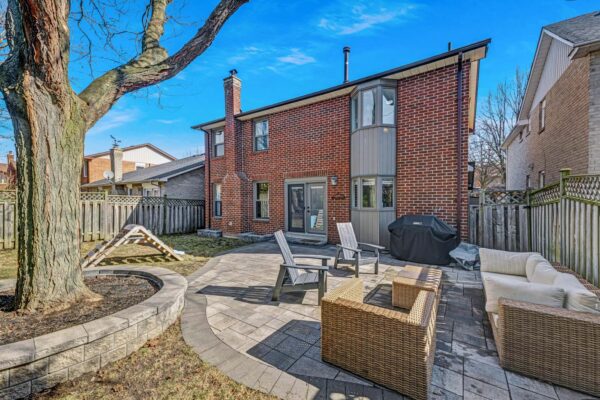 1575-Heathside-Crescent-Pickering-Web-Salisbury-62