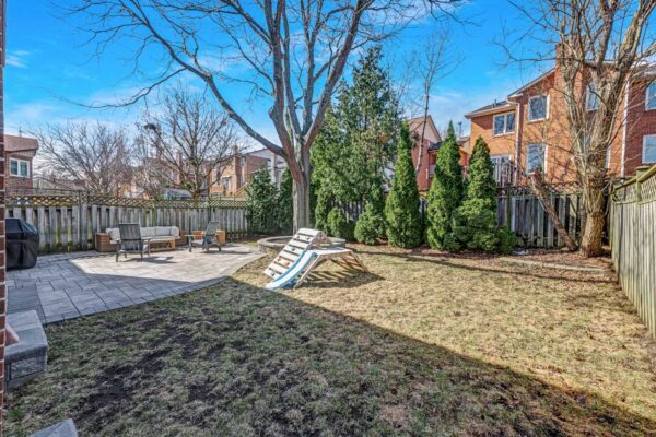 1575-Heathside-Crescent-Pickering-Web-Salisbury-64