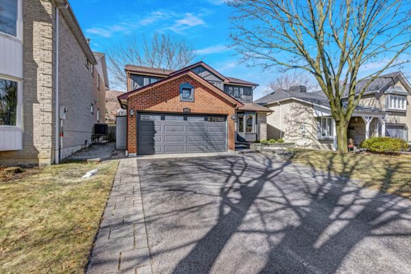 1575-Heathside-Crescent-Pickering-Web-Salisbury-8