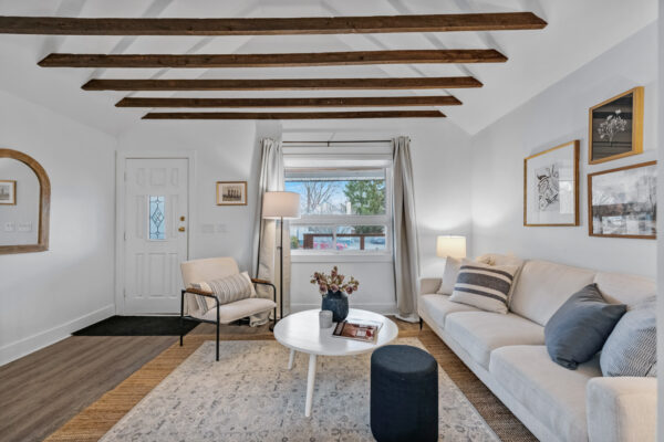 168-Alma-Street-Oshawa-Web-Salisbury-15