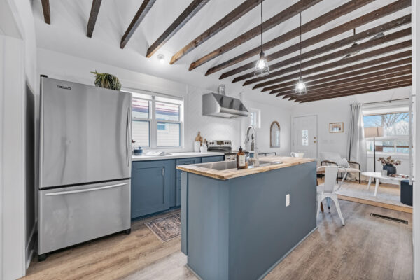 168-Alma-Street-Oshawa-Web-Salisbury-23