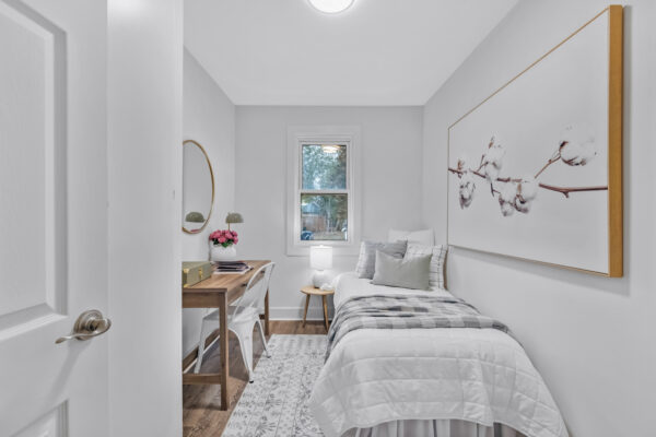 168-Alma-Street-Oshawa-Web-Salisbury-31