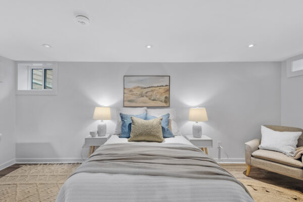 168-Alma-Street-Oshawa-Web-Salisbury-35