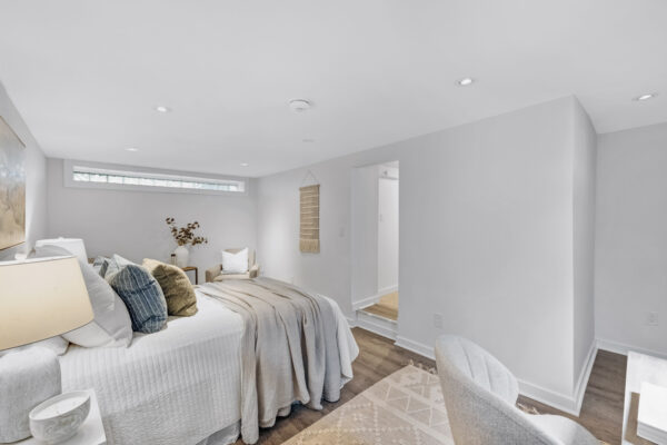 168-Alma-Street-Oshawa-Web-Salisbury-36