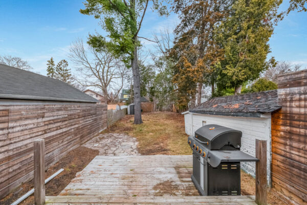 168-Alma-Street-Oshawa-Web-Salisbury-45