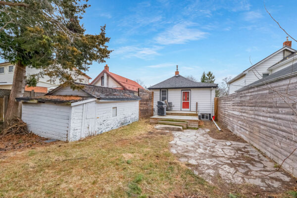 168-Alma-Street-Oshawa-Web-Salisbury-48