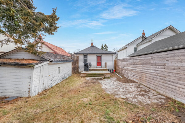 168-Alma-Street-Oshawa-Web-Salisbury-49