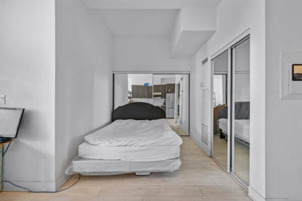 169-Fort-York-Boulevard-#913-Toronto-Web-Salisbury-10