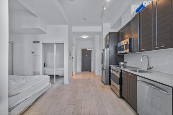 169-Fort-York-Boulevard-#913-Toronto-Web-Salisbury-15