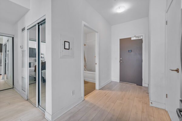 169-Fort-York-Boulevard-#913-Toronto-Web-Salisbury-16
