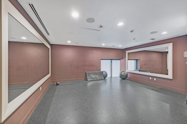 169-Fort-York-Boulevard-#913-Toronto-Web-Salisbury-25