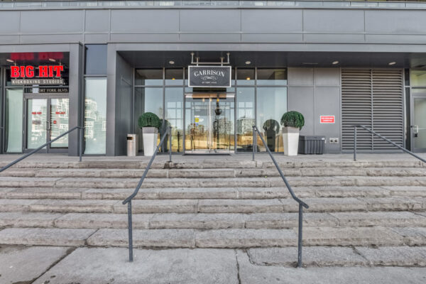 169-Fort-York-Boulevard-#913-Toronto-Web-Salisbury-3