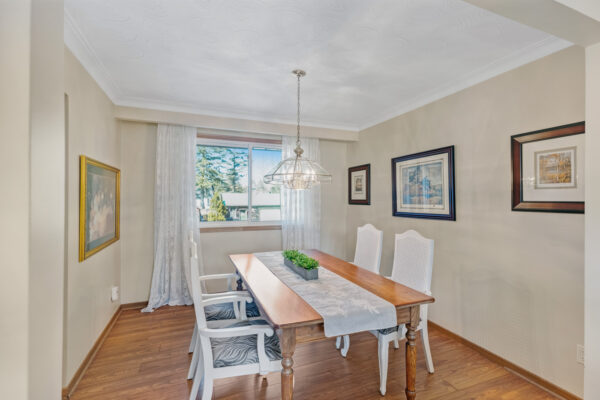 19-Jasmine-Crescent-Stouffville-Web-Salisbury-15