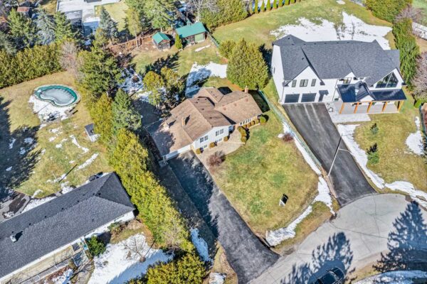 19-Jasmine-Crescent-Stouffville-Web-Salisbury-2