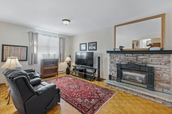 19-Jasmine-Crescent-Stouffville-Web-Salisbury-36