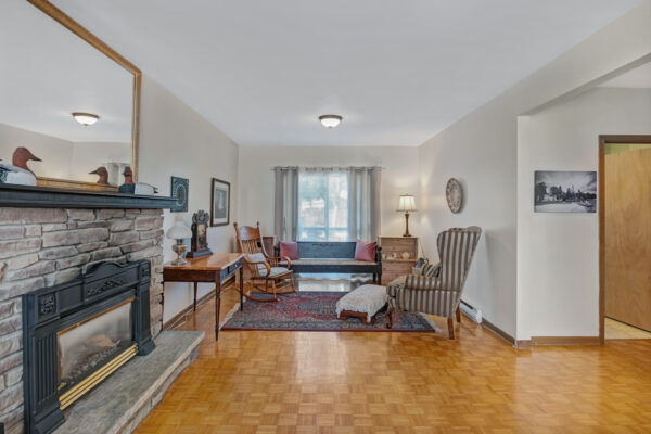 19-Jasmine-Crescent-Stouffville-Web-Salisbury-37