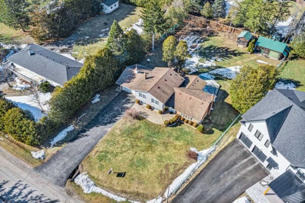 19-Jasmine-Crescent-Stouffville-Web-Salisbury-4