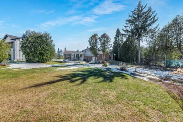 19-Jasmine-Crescent-Stouffville-Web-Salisbury-56