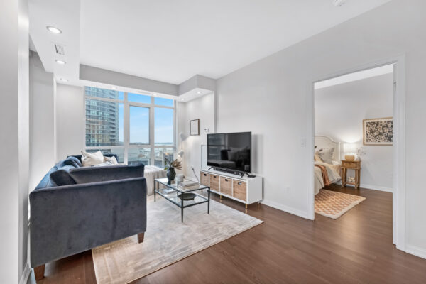 21-Grand-Magazine-#1408-Toronto-Web-Salisbury-13