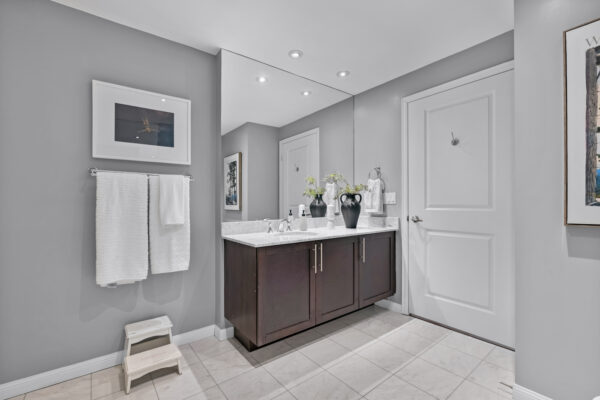 21-Grand-Magazine-#1408-Toronto-Web-Salisbury-25