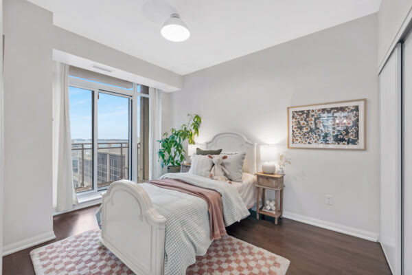 21-Grand-Magazine-#1408-Toronto-Web-Salisbury-33