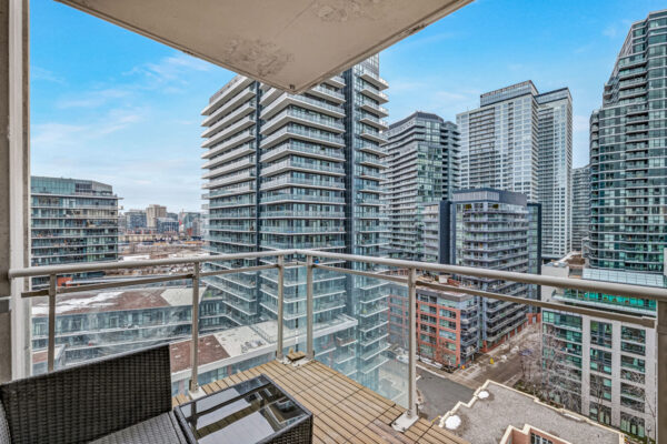 21-Grand-Magazine-#1408-Toronto-Web-Salisbury-40
