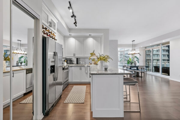 21-Grand-Magazine-#1408-Toronto-Web-Salisbury-5