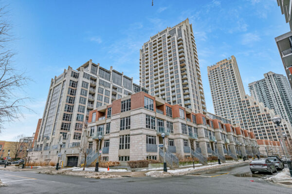 21-Grand-Magazine-#1408-Toronto-Web-Salisbury-52