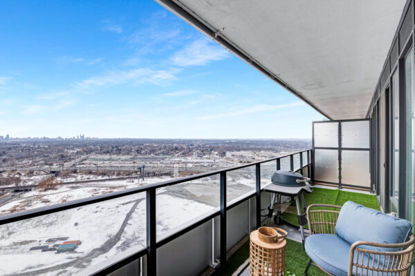 30-Shore-Breeze-Drive-#3111-Toronto-Web-Salisbury-36