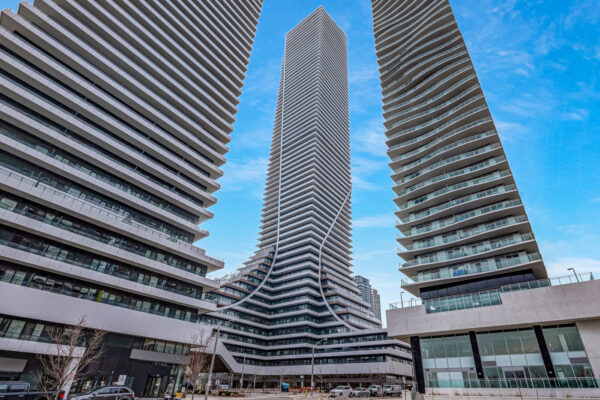 30-Shore-Breeze-Drive-#3111-Toronto-Web-Salisbury-5