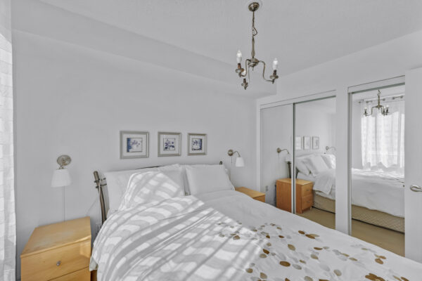311-Richmond-Street-East-#908-Toronto-Web-Salisbury-21