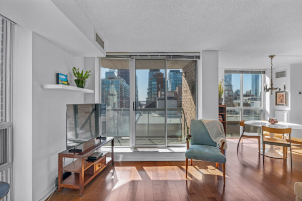 311-Richmond-Street-East-#908-Toronto-Web-Salisbury-26