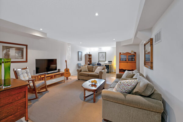 322-Lakebreeze-Drive-Clarington-Web-Salisbury-53