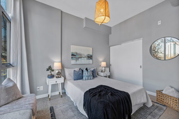 510-King-Street-East-#409-Toronto-Web-Salisbury-32