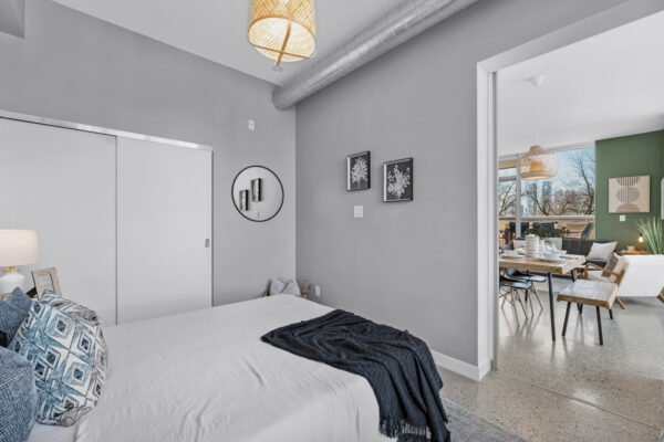 510-King-Street-East-#409-Toronto-Web-Salisbury-34