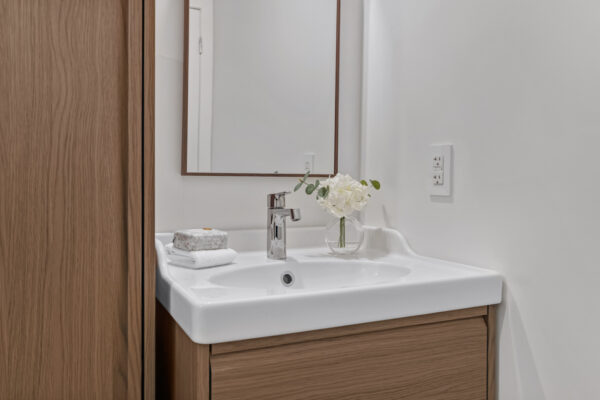 510-King-Street-East-#409-Toronto-Web-Salisbury-36