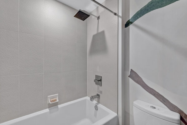 510-King-Street-East-#409-Toronto-Web-Salisbury-37